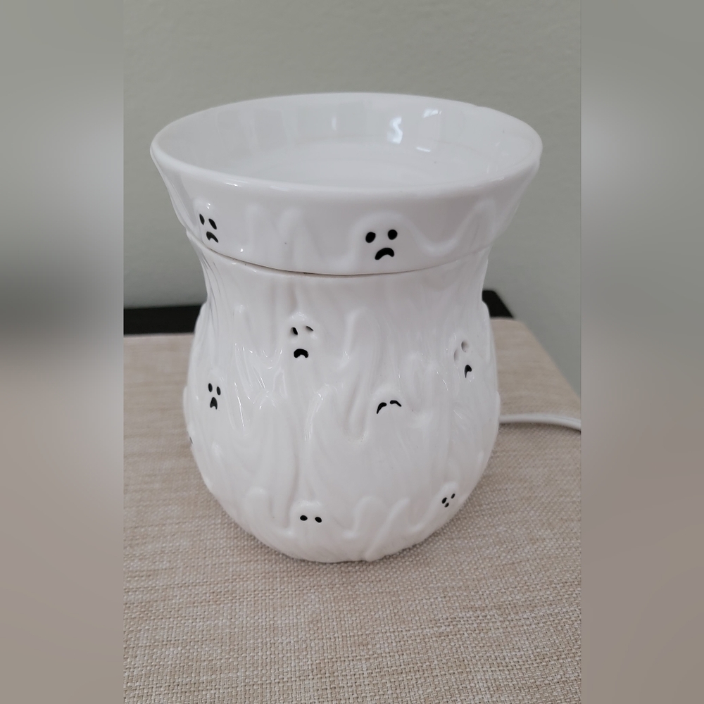 Ghouls & Ghosts Full Size Scentsy Wax Warmer 👻 Halloween